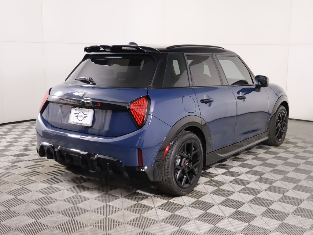 2026 Mini Cooper 4 Door Hardtop S Iconic photo 2