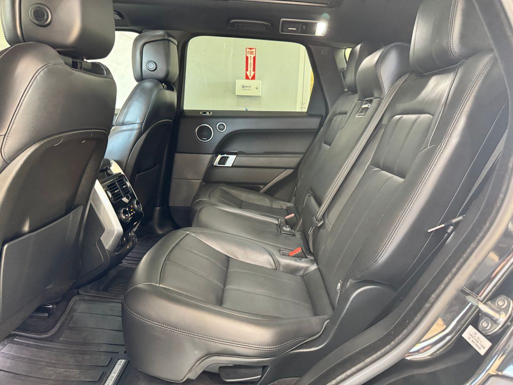 2021 Land Rover Range Rover Sport HSE Silver Edition photo 23