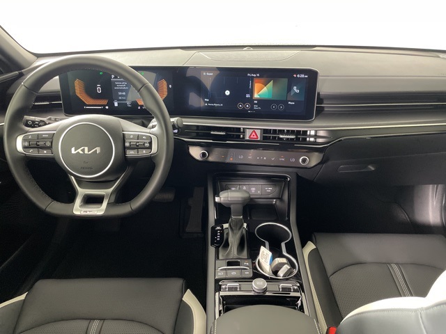 2026 Kia K5 GT-Line photo 34