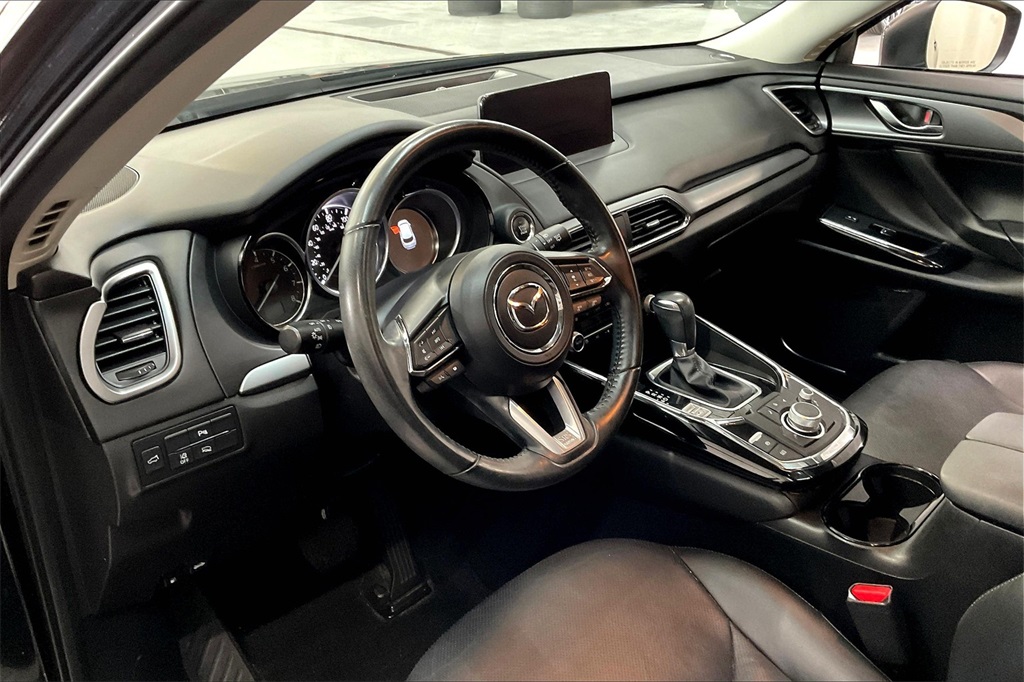 2022 Mazda CX-9 Touring photo 13