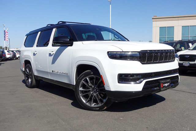 2024 Jeep Grand Wagoneer L II photo 4
