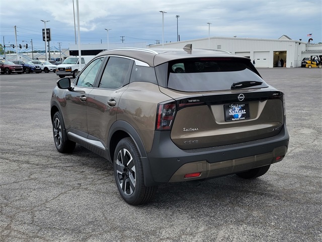 2025 Nissan Kicks SV photo 6