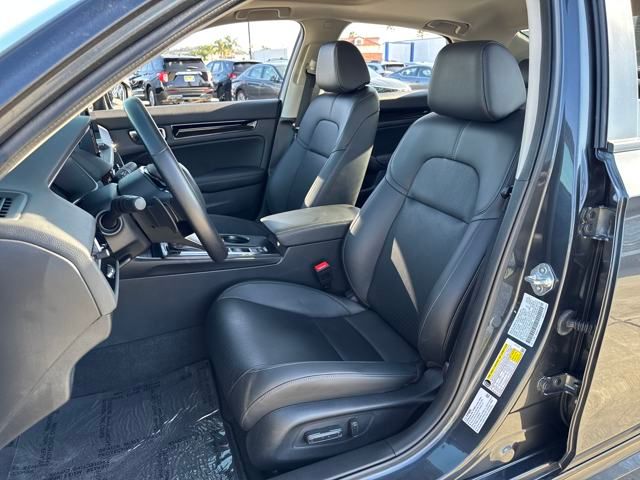2024 Honda Civic Touring photo 4