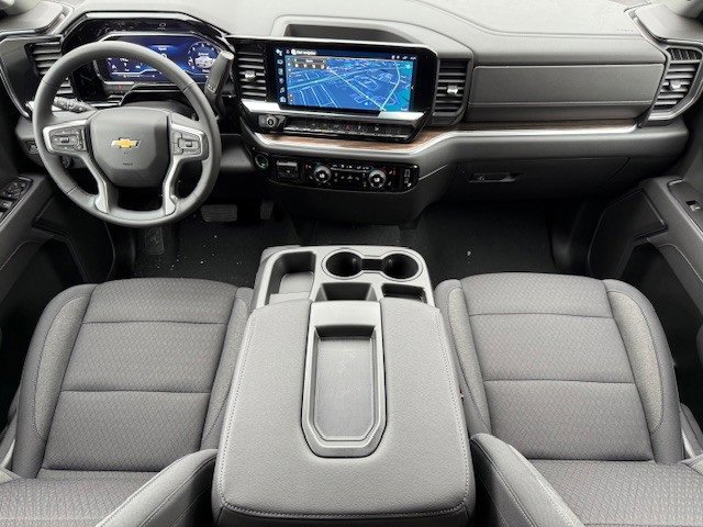 2025 Chevrolet Silverado 1500 LT photo 18