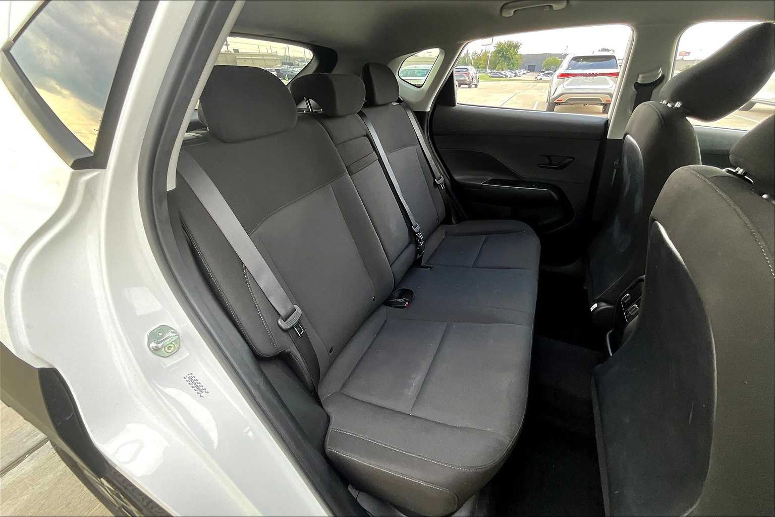 2024 Hyundai Kona SEL photo 17