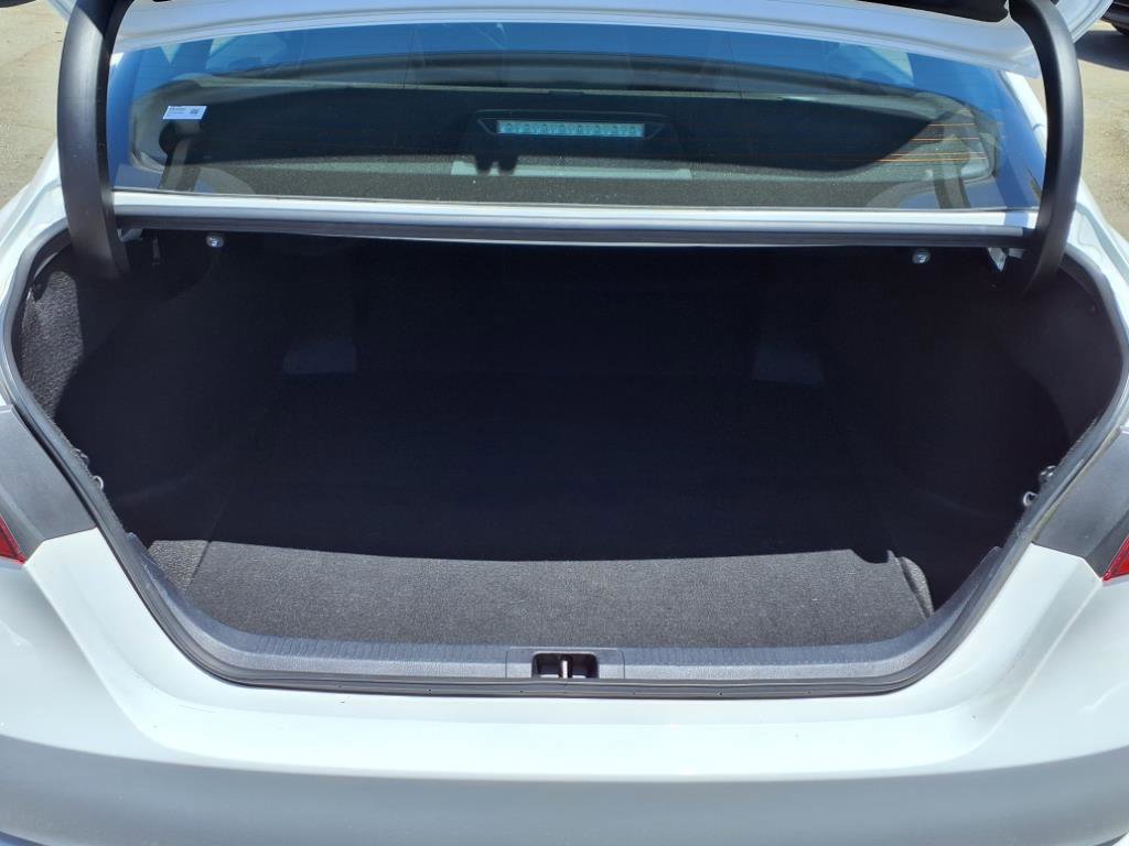 2023 Toyota Camry SE photo 16