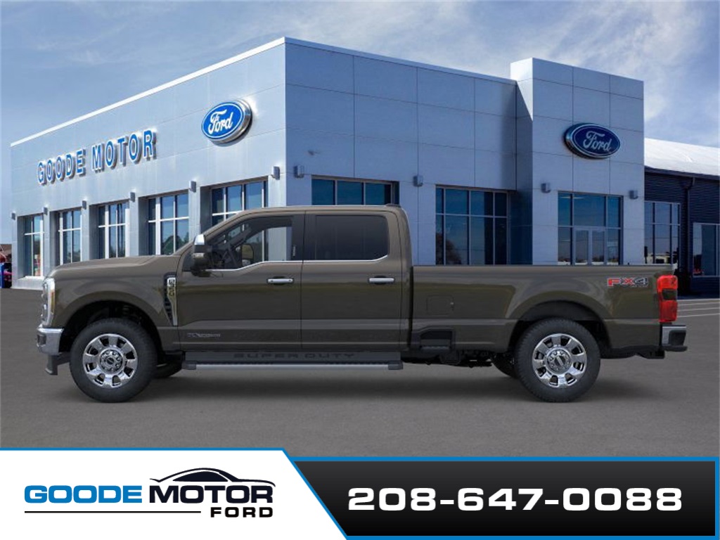 2025 Ford F-350 Lariat photo 2