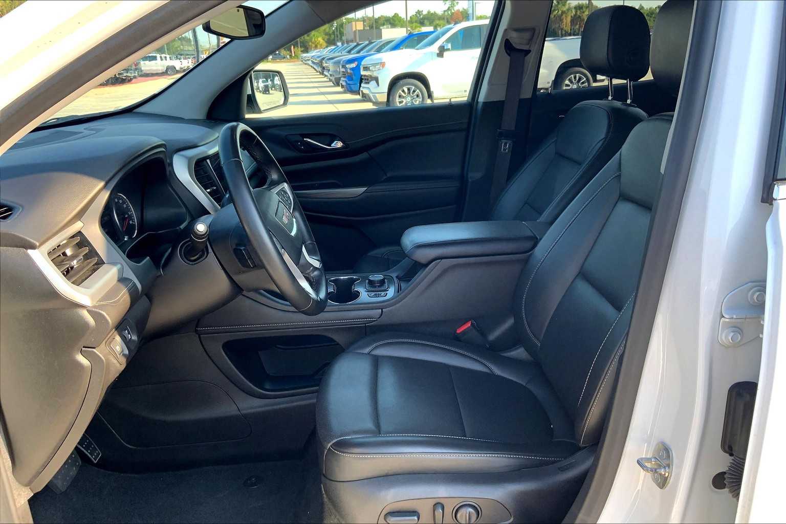2023 Gmc Acadia SLT photo 7
