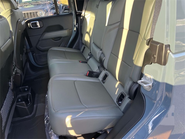 2025 Jeep Gladiator Mojave photo 18