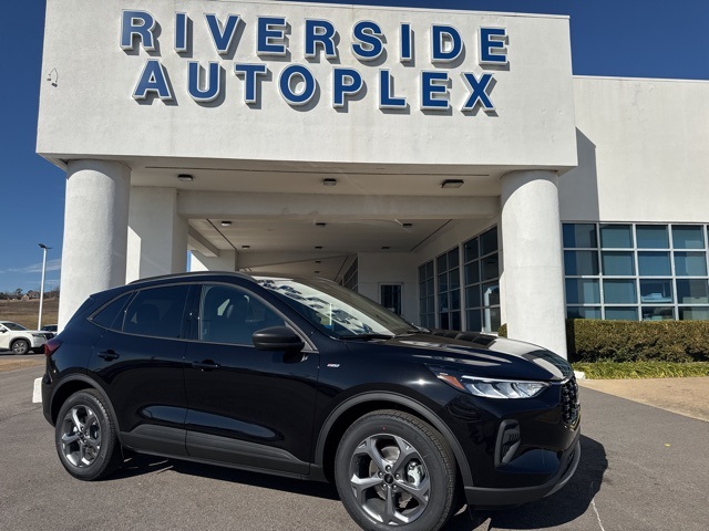 2026 Ford Escape ST-Line's photo