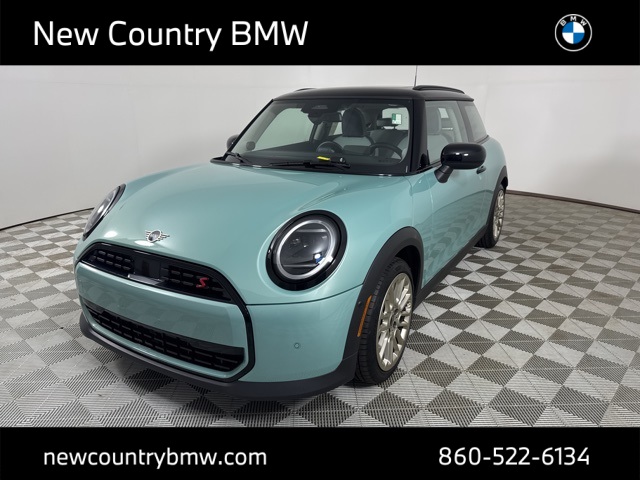 2025 Mini Cooper Signature photo 3
