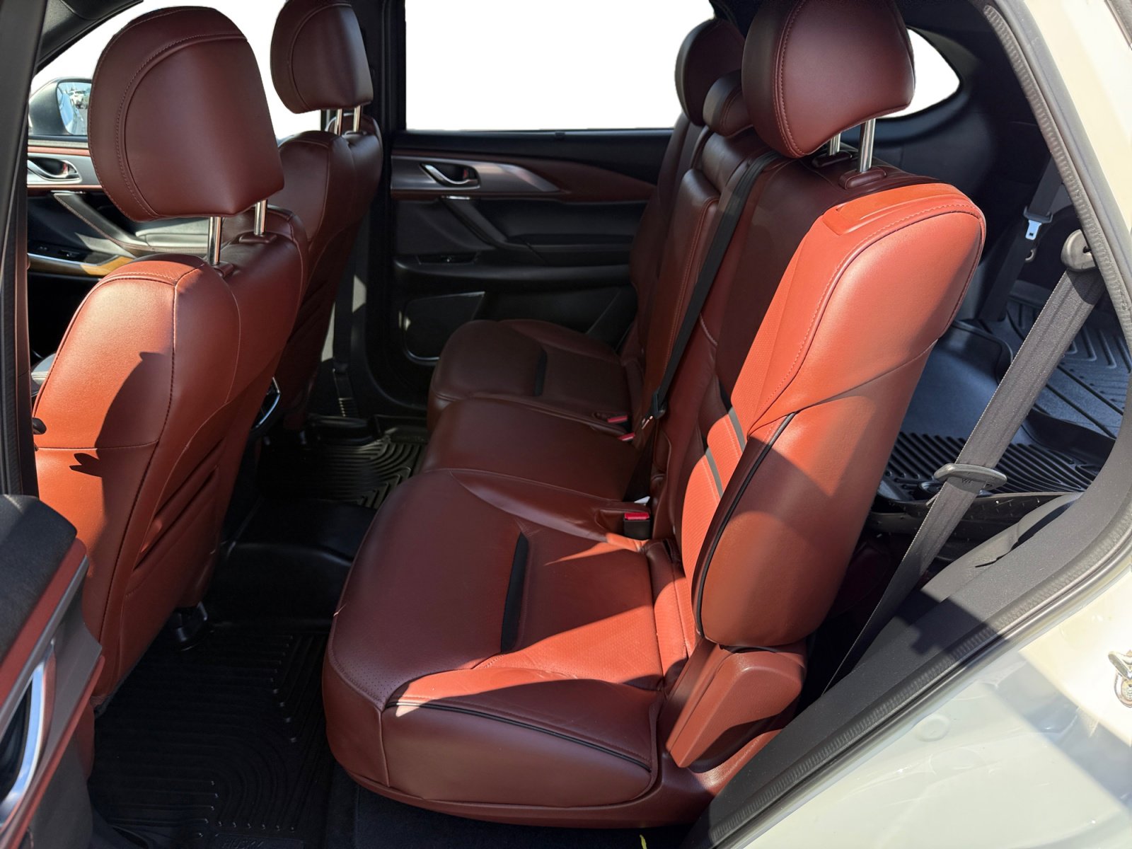 2016 Mazda CX-9 Signature photo 16