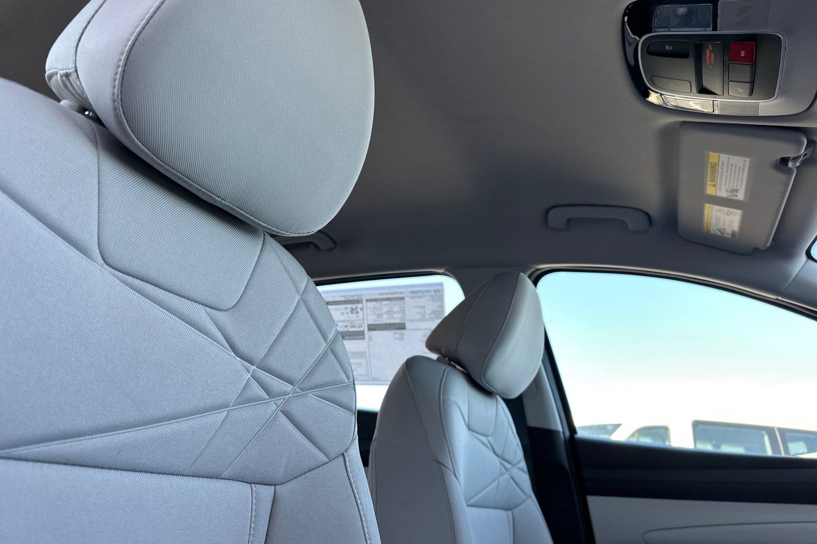2025 Hyundai Tucson SE photo 15