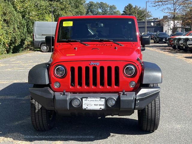 2015 Jeep Wrangler Unlimited Sport photo 2