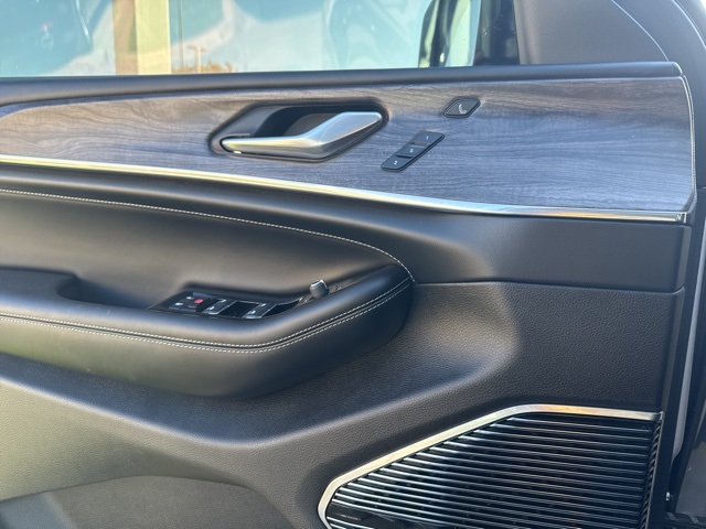 2021 Jeep Grand Cherokee Overland photo 8