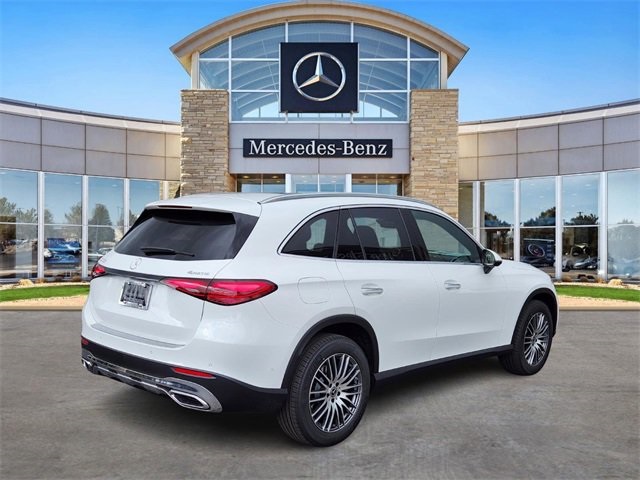 2025 Mercedes Benz GLC 300 4MATIC photo 4