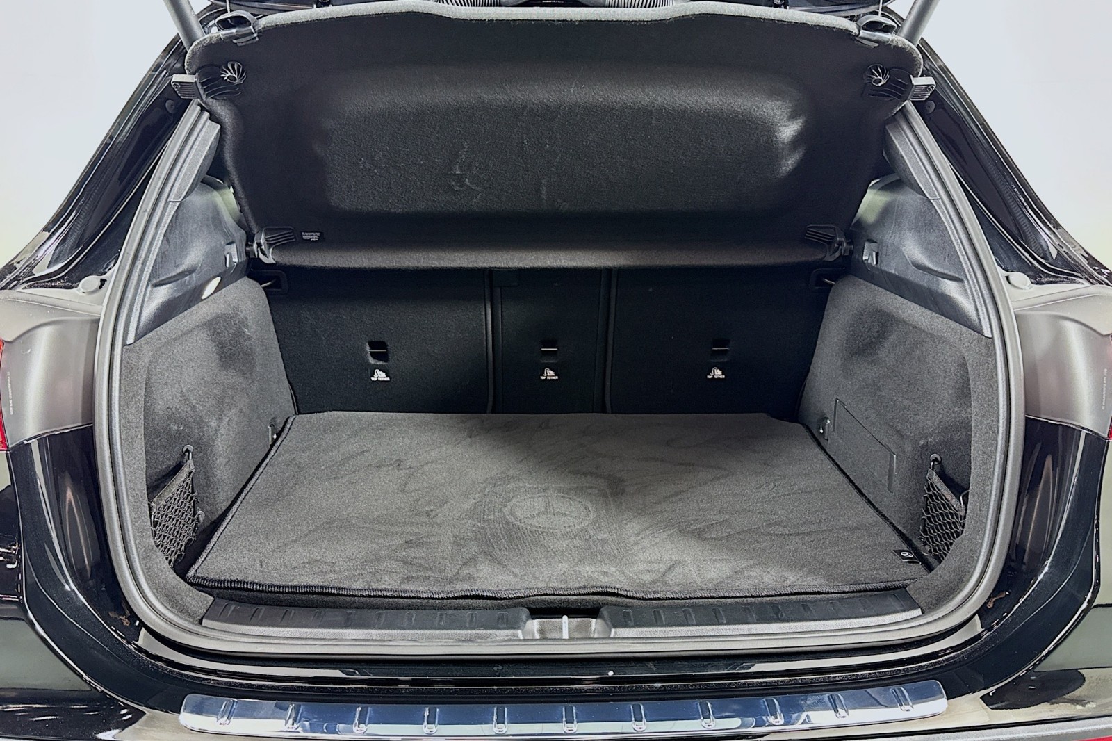 2025 Mercedes Benz GLA 250 photo 21
