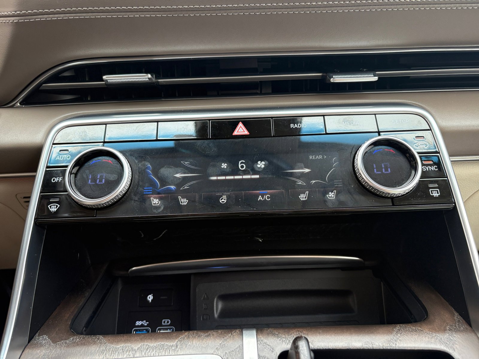 2024 Genesis GV80 3.5T AWD photo 18