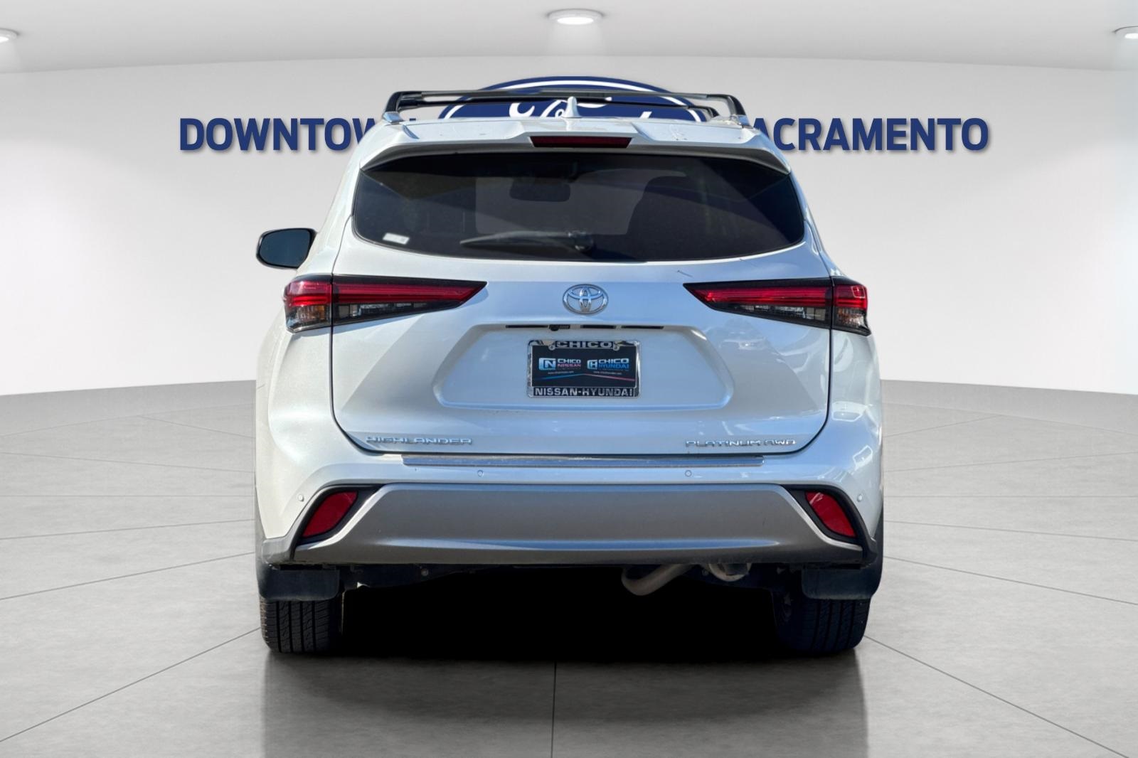 2022 Toyota Highlander Platinum photo 7