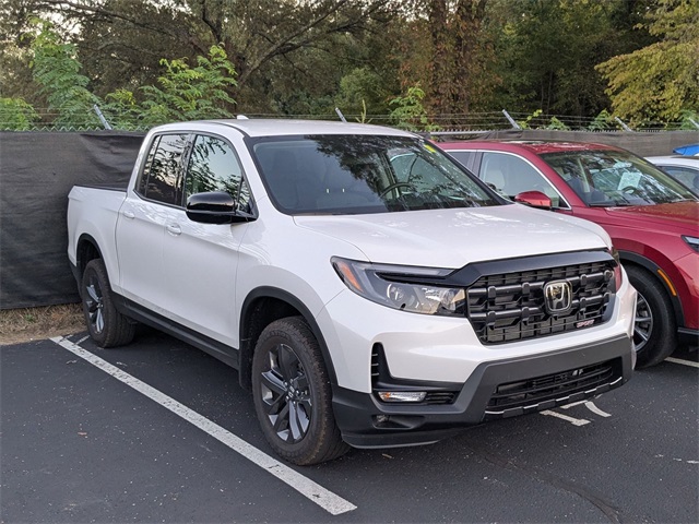 2025 Honda Ridgeline Sport photo 2