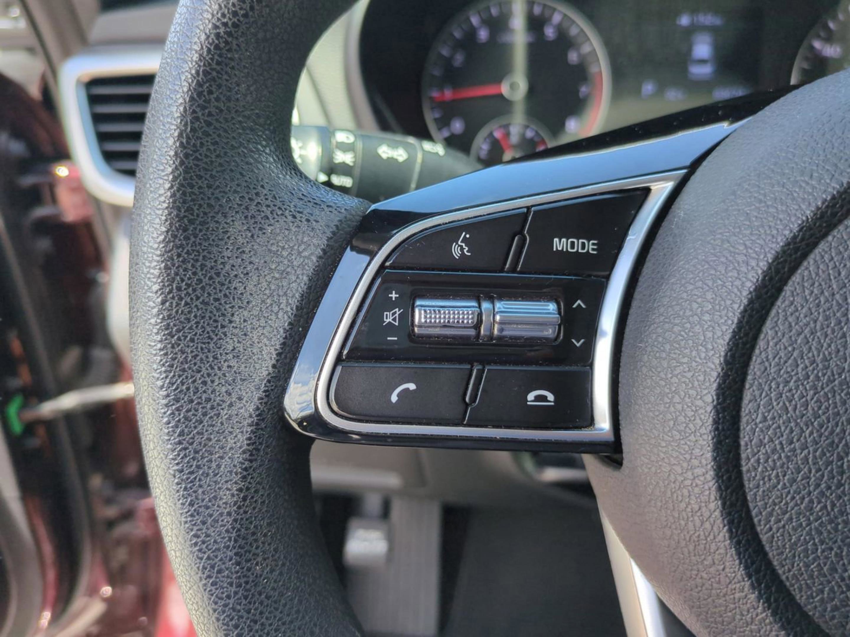 2020 Kia Optima LX photo 24