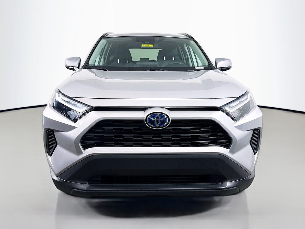 2023 Toyota RAV4 Hybrid XLE photo 2