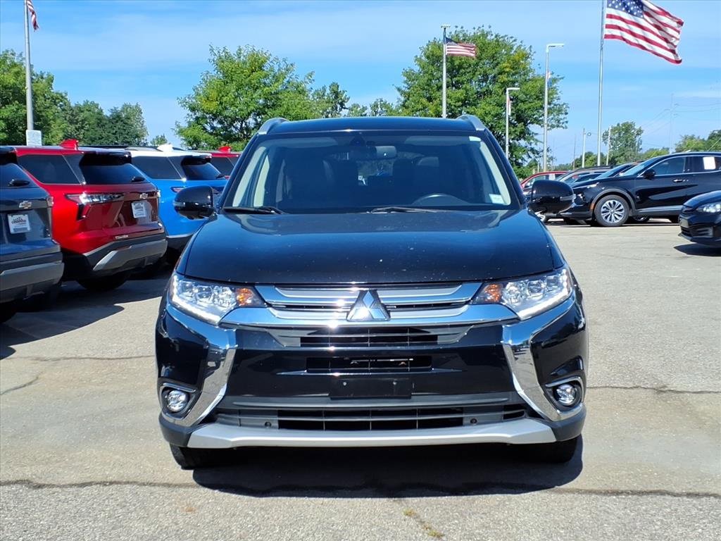 Used 2018 Mitsubishi Outlander SEL with VIN JA4AZ3A3XJZ011650 for sale in Howell, MI