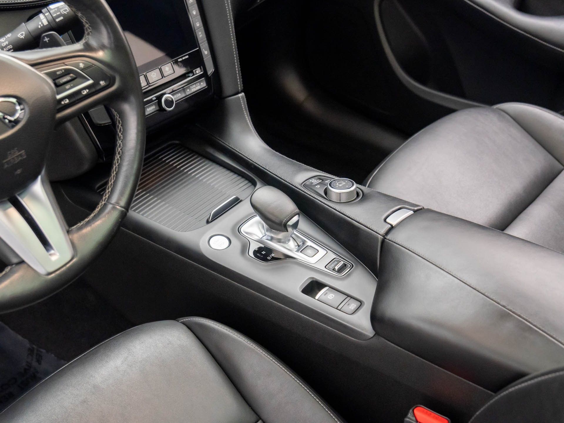 2020 Infiniti QX50 Essential AWD photo 11