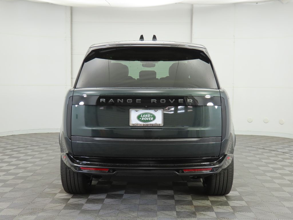 2025 Land Rover Range Rover SE photo 3