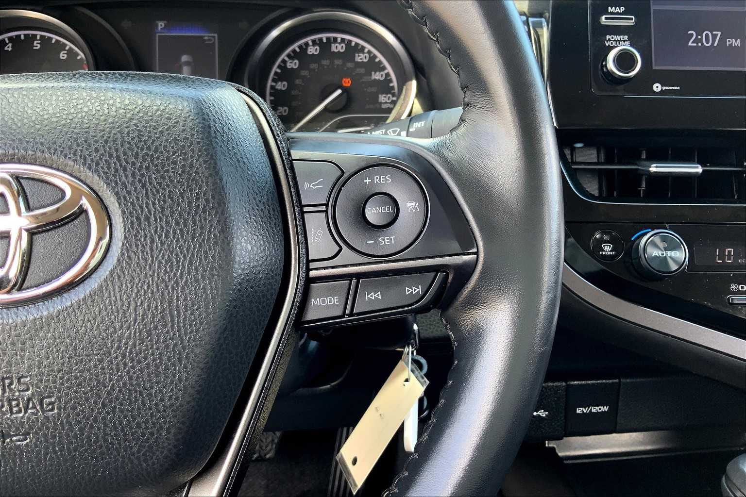 2024 Toyota Camry SE photo 22