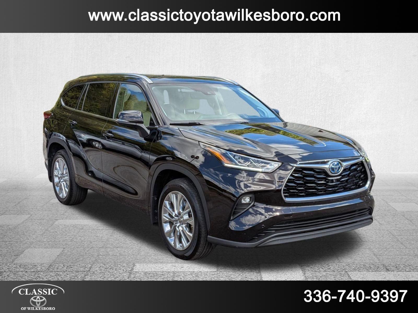 2020 Toyota Highlander Hybrid Limited photo 3