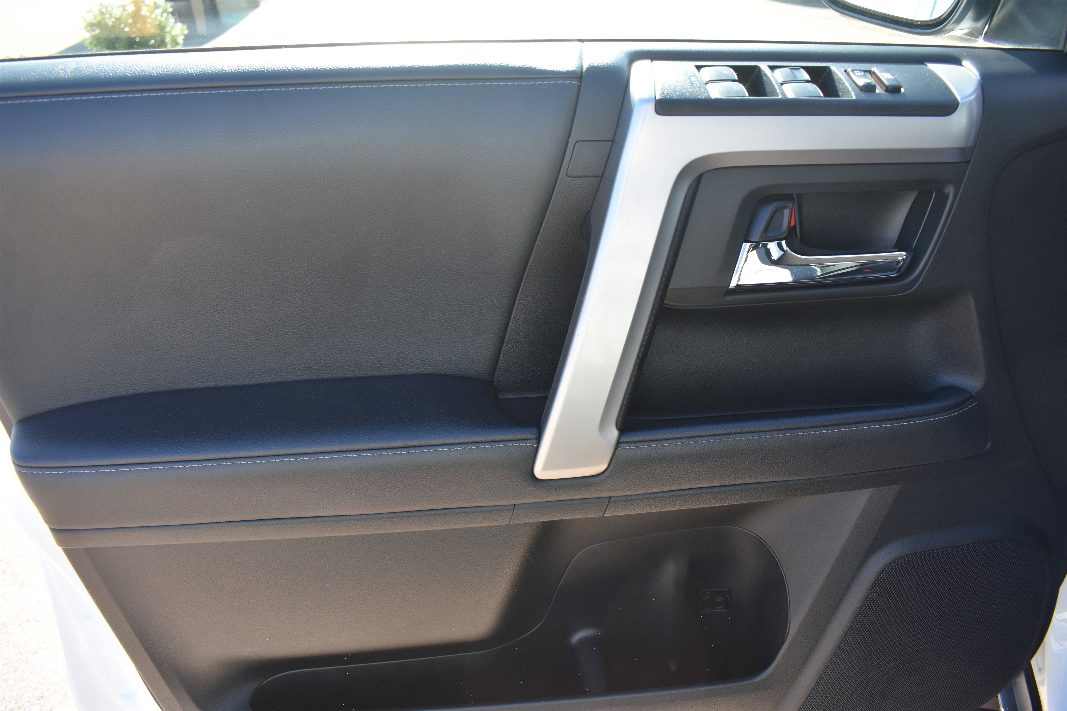 2024 Toyota 4Runner SR5 photo 8