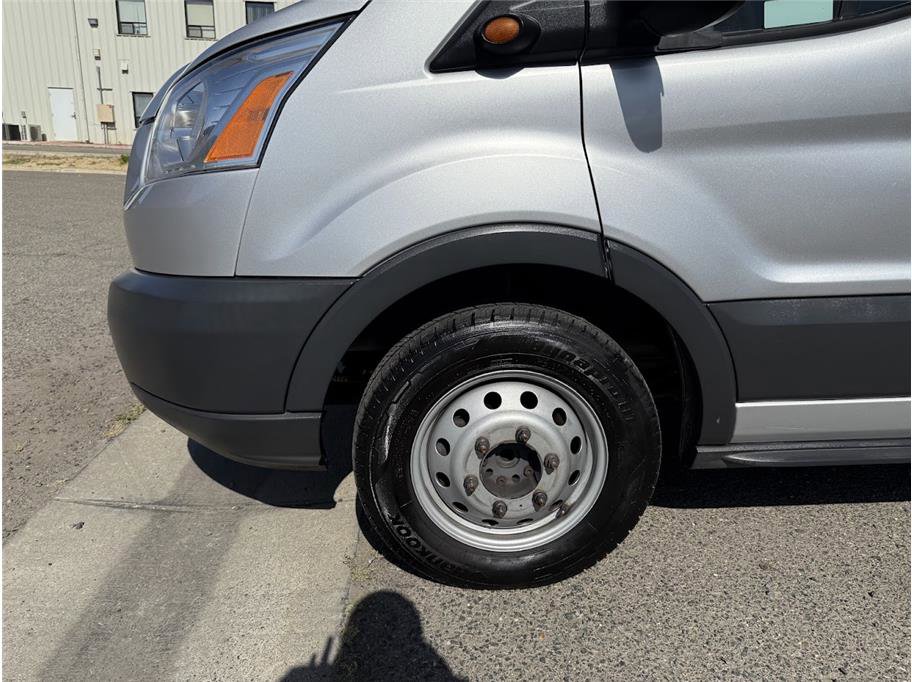 2018 Ford Transit Passenger XLT photo 10