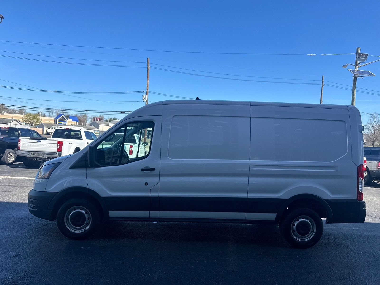 2021 Ford Transit Cargo Van photo 3
