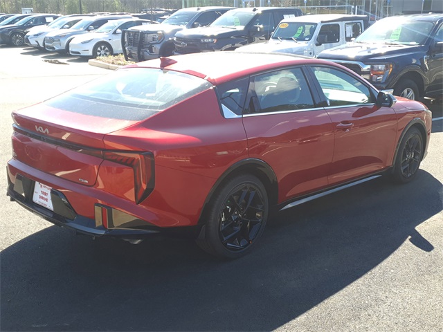 2025 Kia K4 GT-Line Turbo photo 3