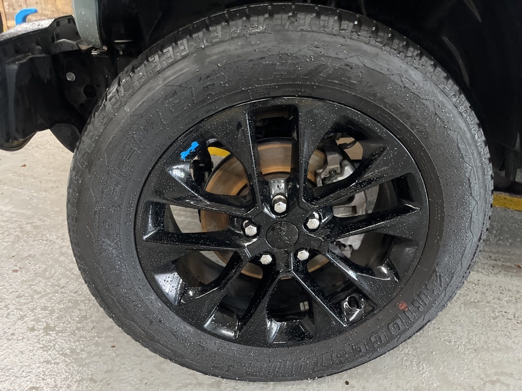 2023 Jeep Wrangler Sahara 4xe photo 4