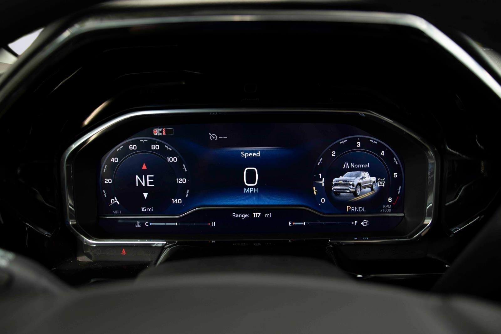 2025 Chevrolet Silverado 1500 LT photo 10
