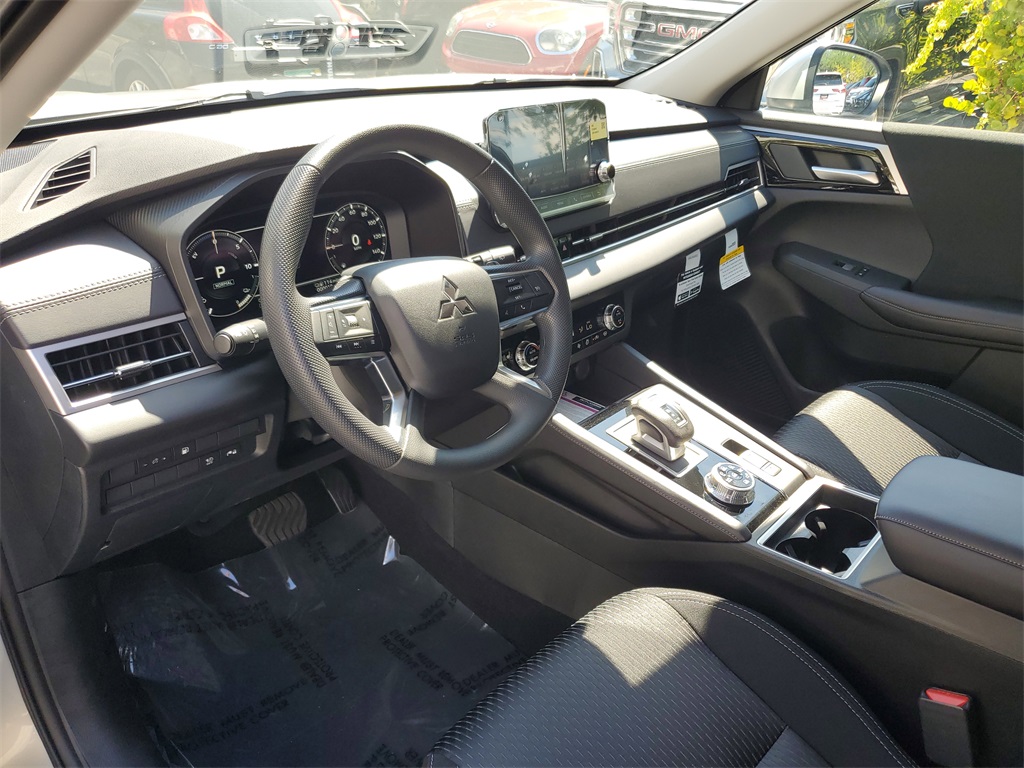 2025 Mitsubishi Outlander PHEV ES photo 20