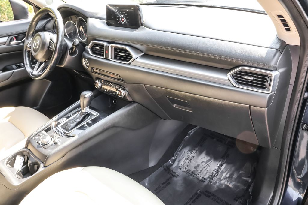 2017 Mazda CX-5 Touring photo 31