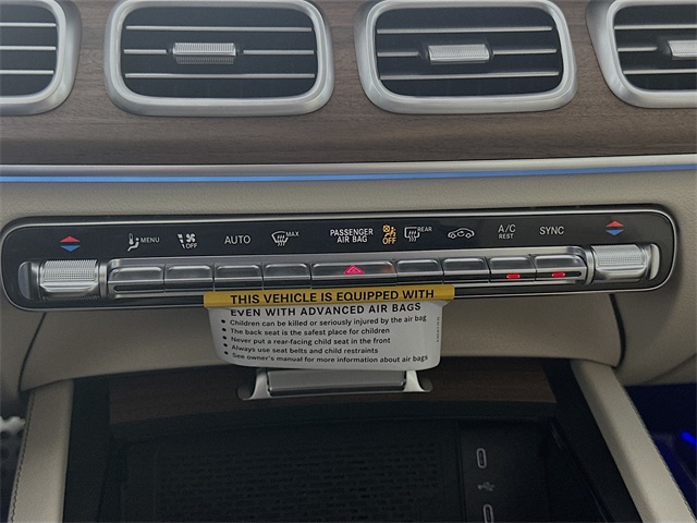 2026 Mercedes Benz GLS 450 4MATIC photo 15