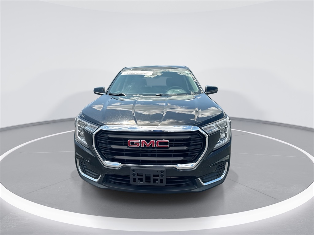 2024 Gmc Terrain SLE photo 3