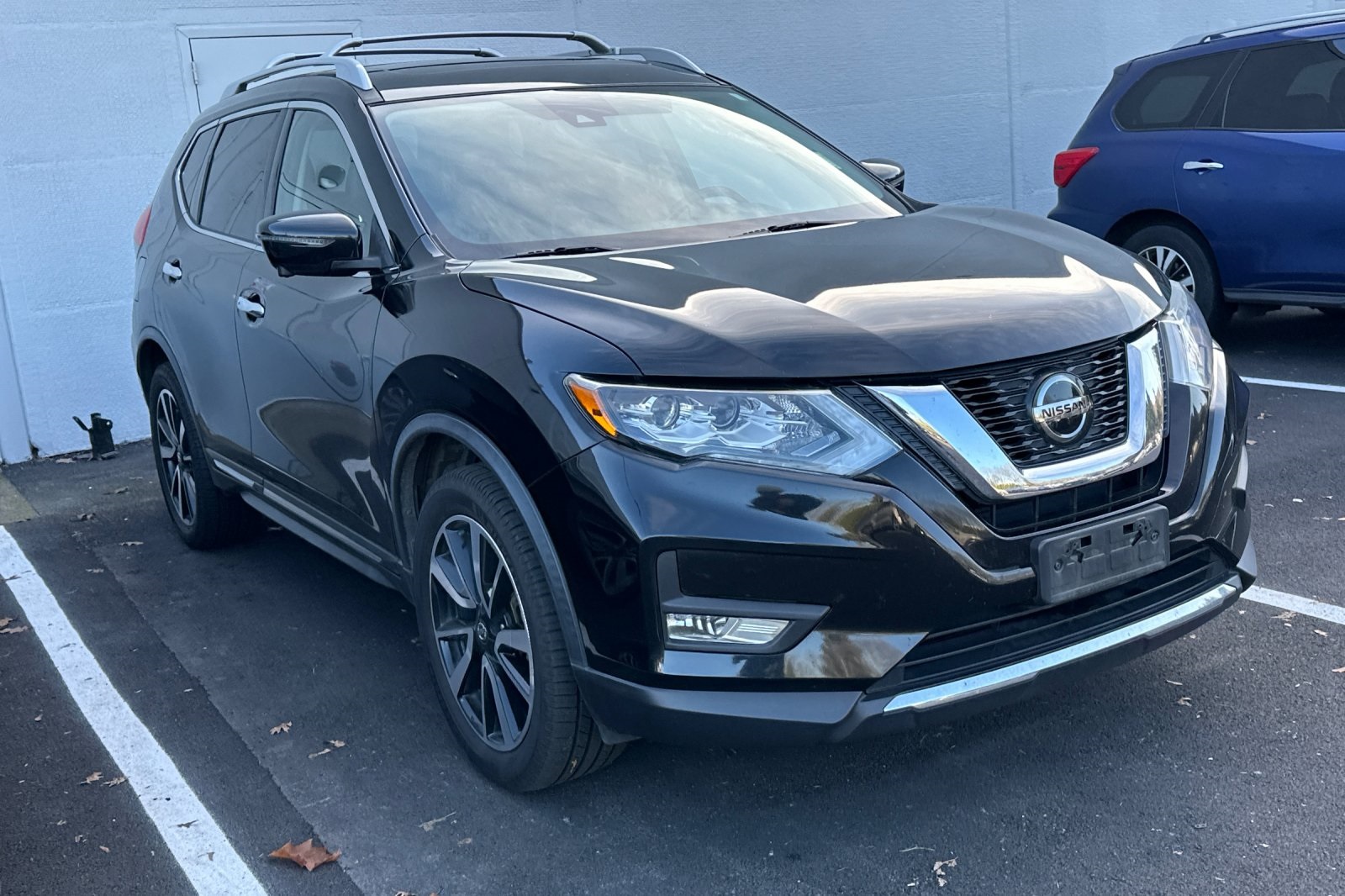 2018 Nissan Rogue SL photo 2