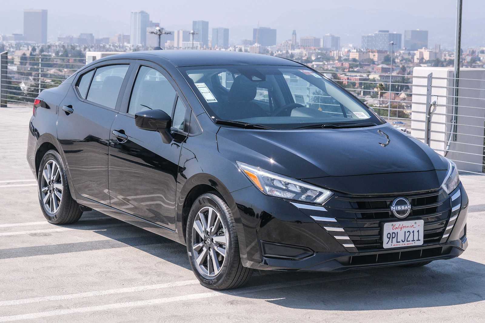 2025 Nissan Versa SV photo 3