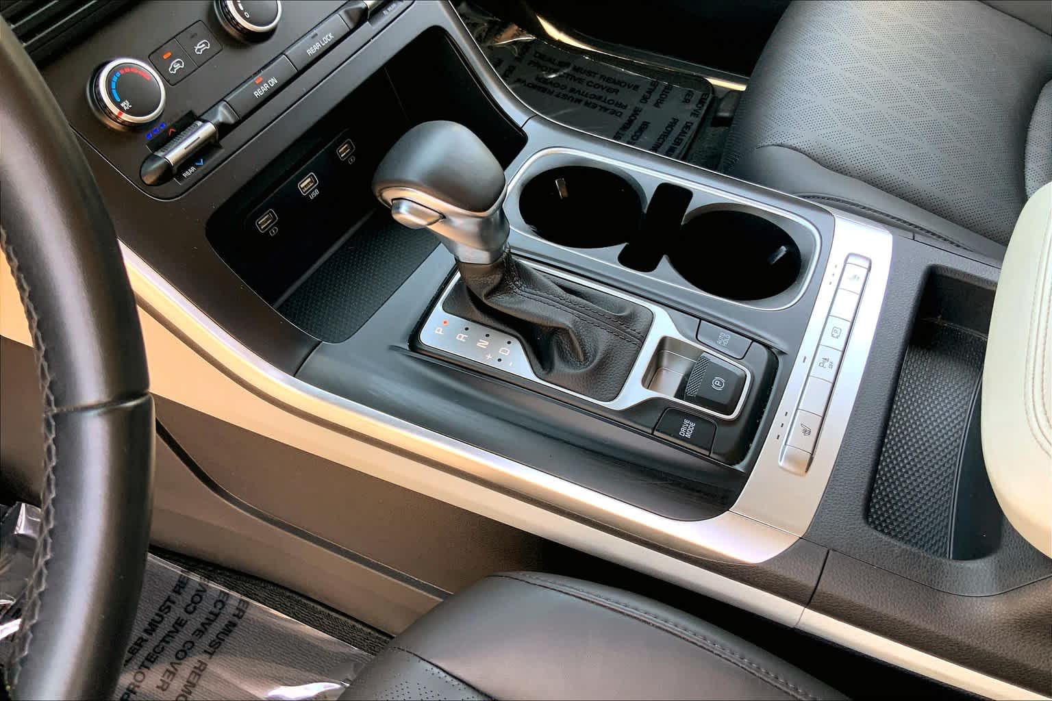 2022 Kia Carnival LX photo 14