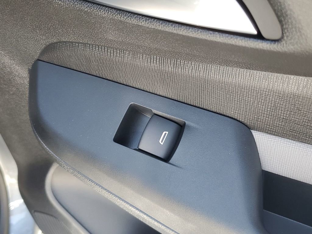 2025 Buick Envista Avenir photo 43