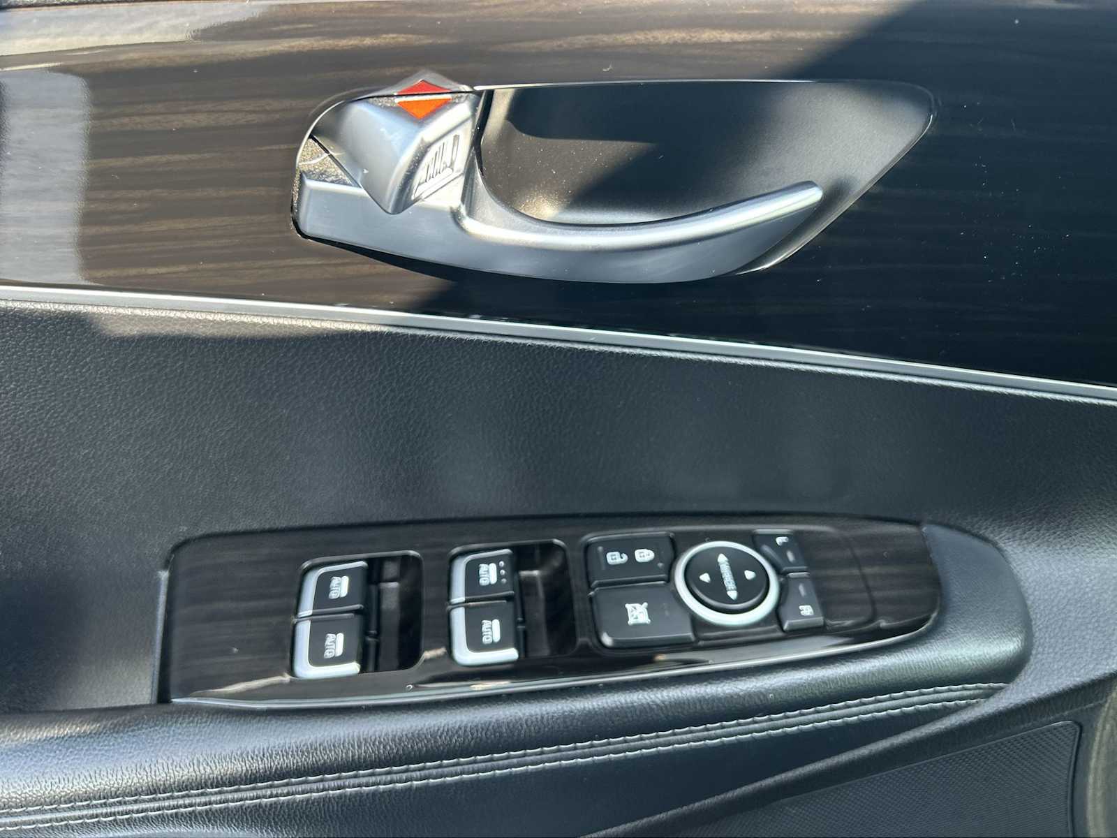2019 Kia Sorento LX photo 12