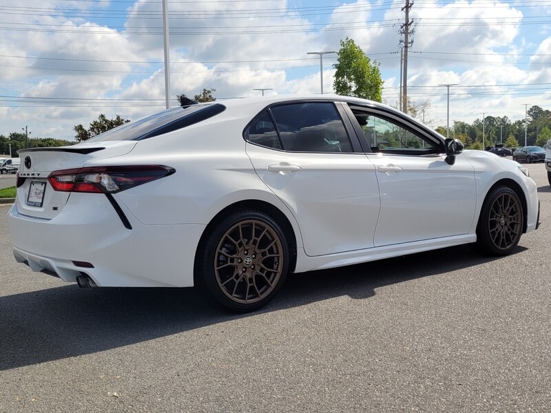 2023 Toyota Camry Hybrid SE photo 3