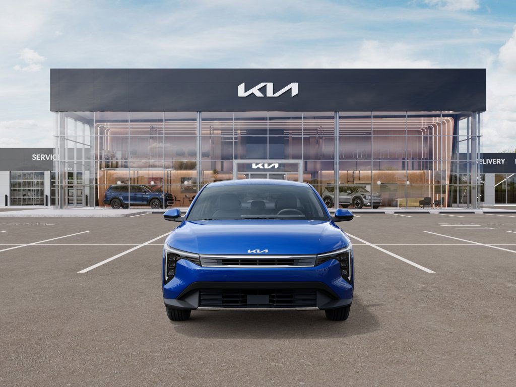 2025 Kia K4 EX photo 2