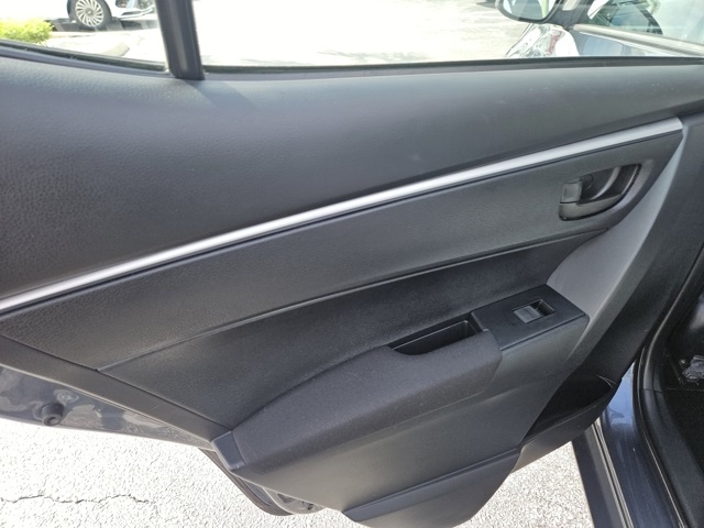 2015 Toyota Corolla L photo 20