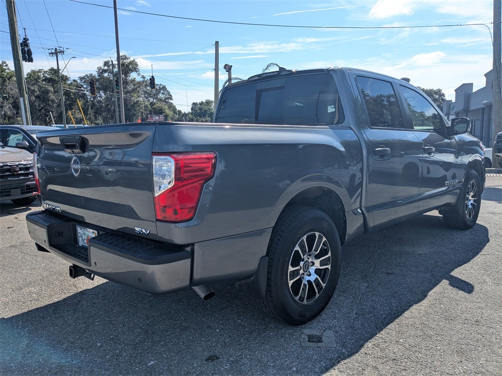 2024 Nissan Titan SV photo 2